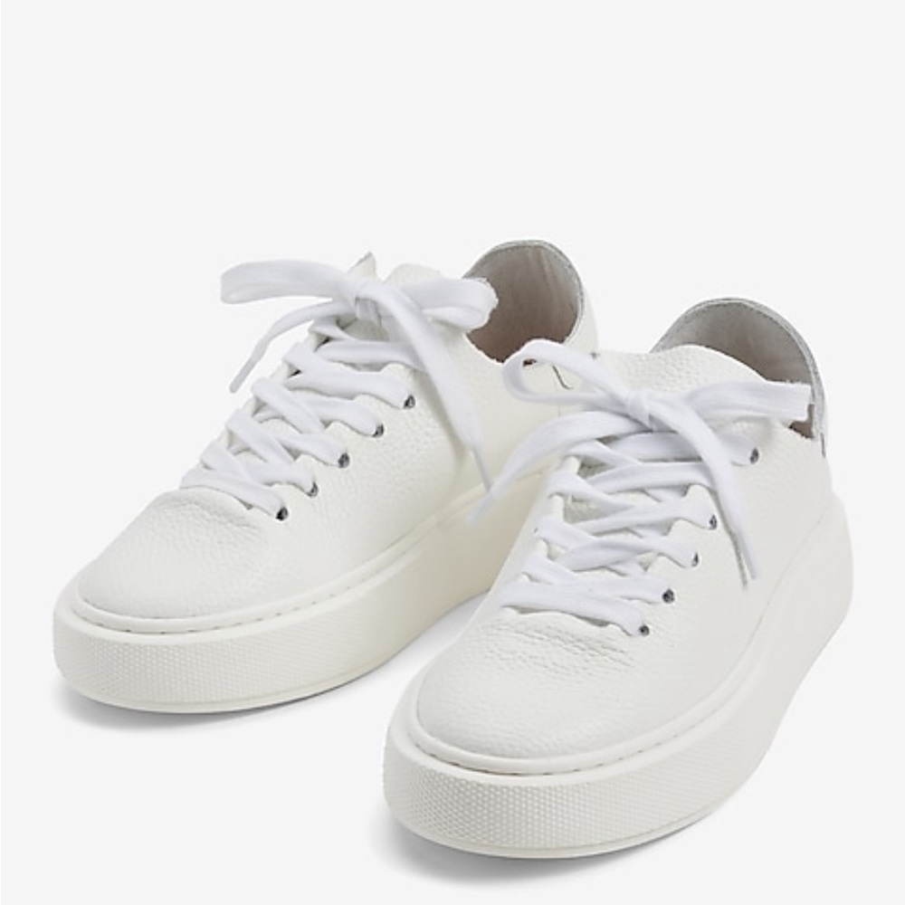 Express Like New Leather Sneakers
